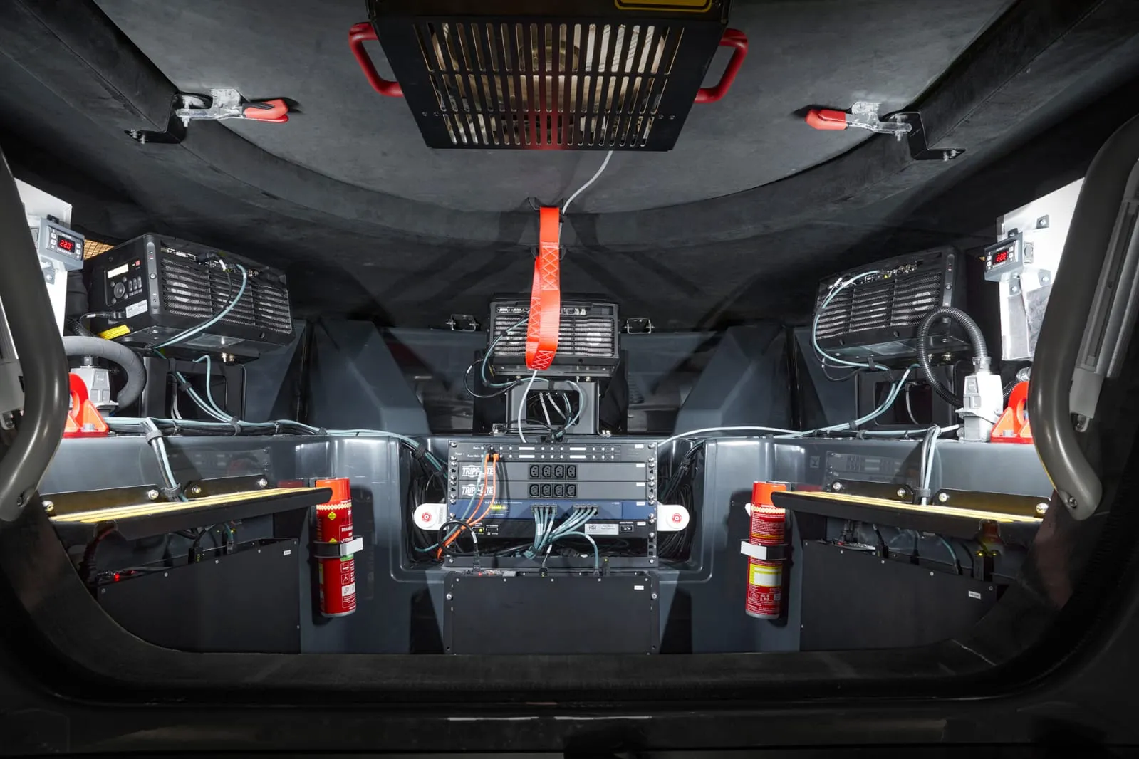 Avion A320 Simulator - Side View